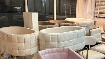 Babywieg beschikbaar voor biedingen