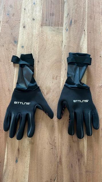 Te koop: BTTLNS Neopreen Zwemhandschoenen Boreas – Maat XL beschikbaar voor biedingen