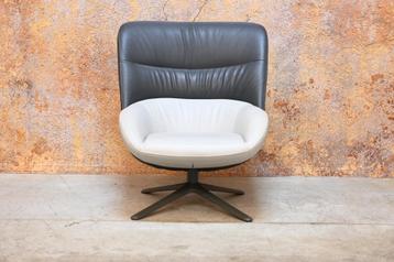 Als NIEUW! fraaie leren Leolux Hilco design draaifauteuil beschikbaar voor biedingen