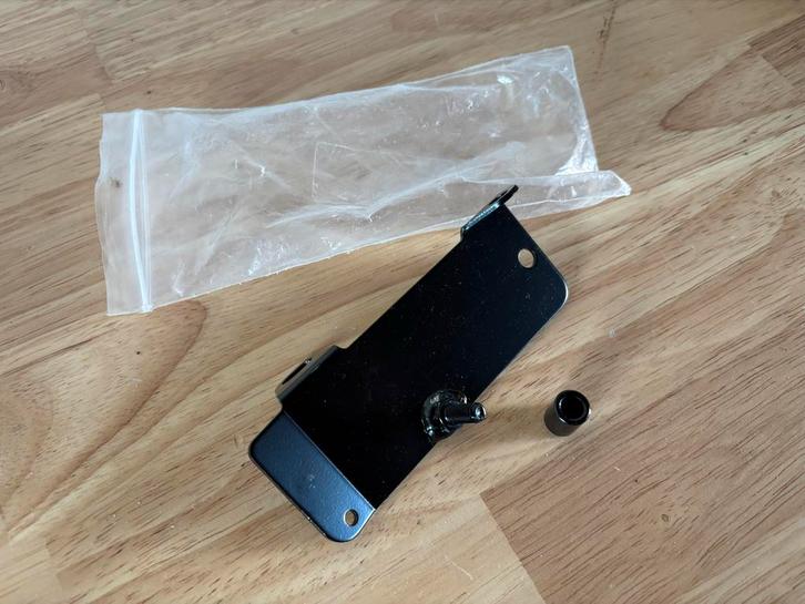 Tomos Spanningsregelaar Beschermplaat, Fietsen en Brommers, Brommeronderdelen | Algemeen, Nieuw, Verzenden