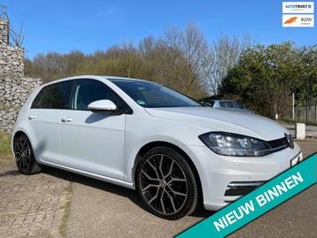 Volkswagen Golf 1.4 TSI Highline Sound White Zilver Metallic beschikbaar voor biedingen