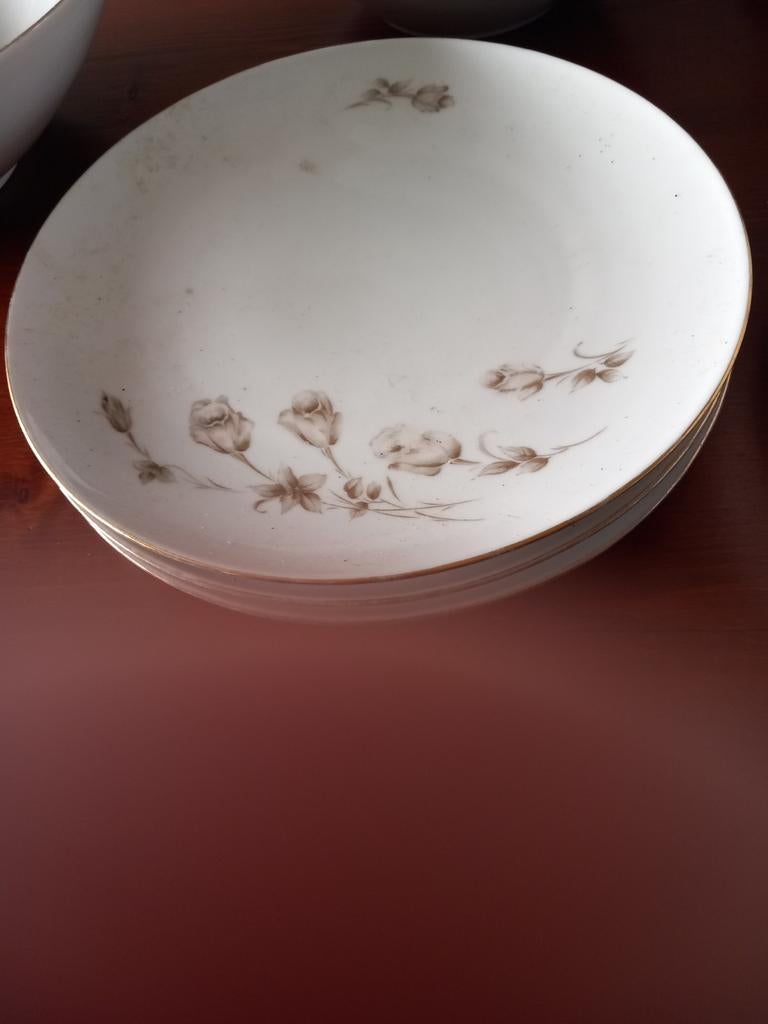 Vintage porseleinen borden met bloemmotief, Antiek en Kunst, Ophalen of Verzenden