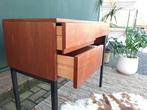 Vintage tafeltje design bureautje sidetable laptoptafel j 60, 25 tot 50 cm, Mid century modern design, Gebruikt, Metaal