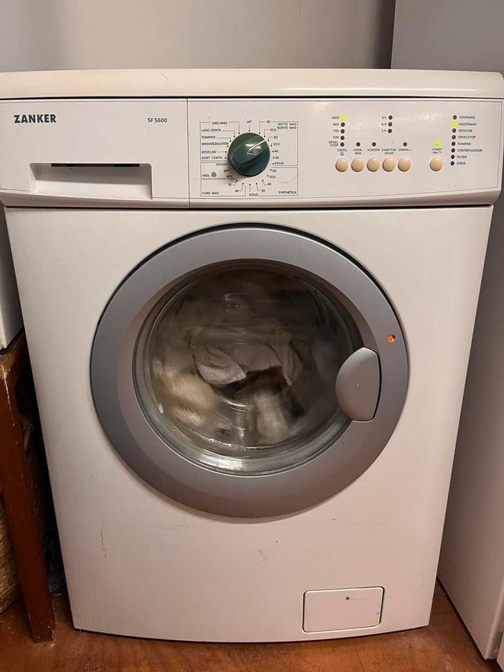 Wasmachine in goede staat, Witgoed en Apparatuur, Wasmachines, Gebruikt, Voorlader, 4 tot 6 kg, 85 tot 90 cm, 1200 tot 1600 toeren