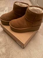Uggs plateau, UGG, Bruin, Snowboots, Ophalen of Verzenden