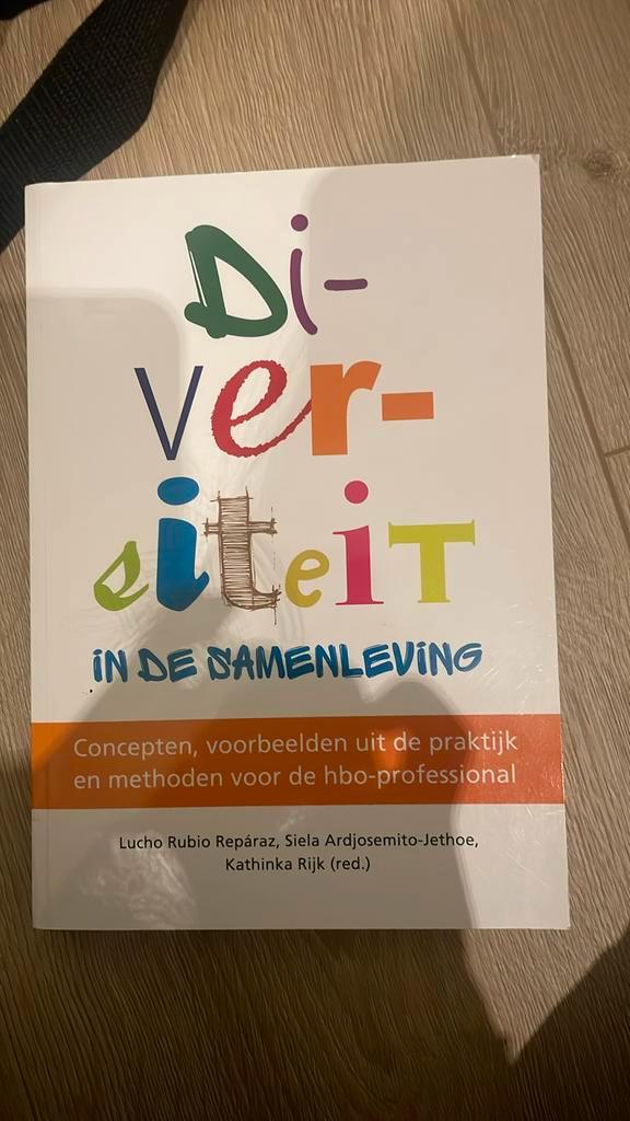 Diversiteit in de samenleving, Boeken, Schoolboeken, Zo goed als nieuw, Nederlands, Overige niveaus, Ophalen of Verzenden