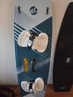 Cabrinha spectrum 2021 140x42 +H1 bindingen, Watersport en Boten, Kitesurfen, Twintip, Ophalen, Gebruikt, Kiteboard
