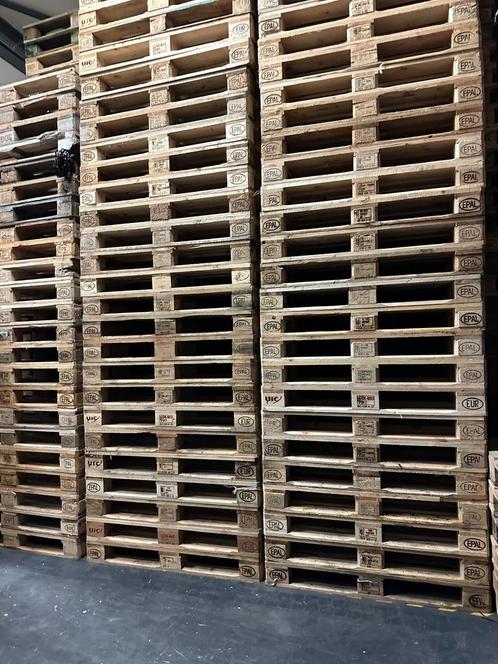 Europallets, Tuin en Terras, Palen, Balken en Planken, Zo goed als nieuw, Balken, 250 cm of meer, Ophalen of Verzenden
