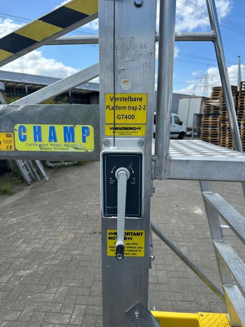 mobiel werkplatform, Doe-het-zelf en Verbouw, Steigers, Zo goed als nieuw, Rolsteiger of Kamersteiger, 2 tot 5 meter, Ophalen of Verzenden