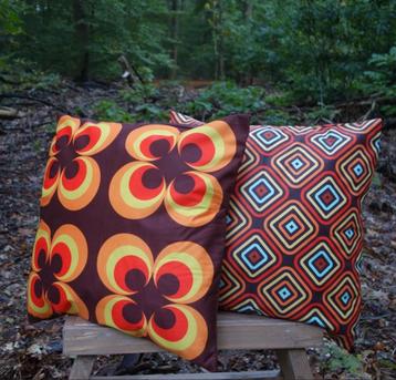 Retro vintage stijl kussenhoezen 45 x 45 cm diverse modellen beschikbaar voor biedingen