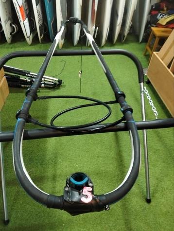 Opruiming: Diverse gebruikte gieken, verschillende lengtes beschikbaar voor biedingen