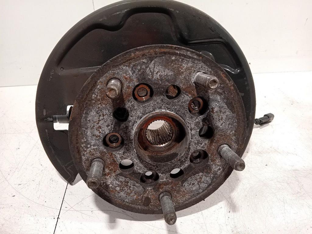 Wielnaaf rechts voor Ford Transit, Onderdelen@venauto.nl, Van der Ven Autorecycling B.V., Gebruikt, Ettenseweg 76, 4706 PB Roosendaal, The Netherlands
