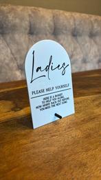Wc bordje dames bruiloft feest, Ophalen of Verzenden, Zo goed als nieuw, Versiering, Geboorte of Huwelijk