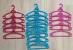 Kinder plastic kledinghangers 20 stuks, Ophalen of Verzenden, Zo goed als nieuw