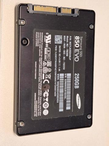 Samsung 850 EVO 250GB SSD 2,5" Sata beschikbaar voor biedingen