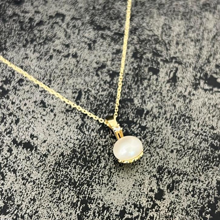 14 karaat gouden ketting met parel steen, Sieraden, Tassen en Uiterlijk, Kettingen, Zo goed als nieuw, Goud, Ophalen of Verzenden