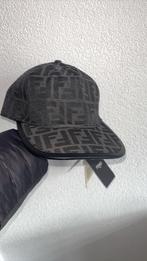 Fendi pet, Kleding | Heren, Hoeden en Petten, Verzenden, Zo goed als nieuw, 57 cm (M, 7⅛ inch) of minder