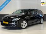 Peugeot 308 SW 1.2T 110PK Style Navi|Panorama|Trekhaak!, Voorwielaandrijving, Stof, Gebruikt, 1199 cc