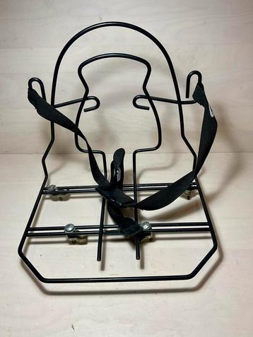 Zwarte Steco Monkey in nette staat met bevestigingsmateriaal beschikbaar voor biedingen