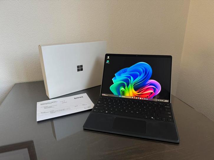 Microsoft Surface Pro 11 - Snapdragon X - 16 GB - Garantie!, Computers en Software, Windows Tablets, Zo goed als nieuw, Wi-Fi en Mobiel internet