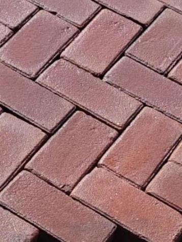 Platkeiformaat rood (P83) beschikbaar voor biedingen
