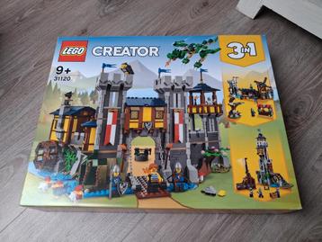LEGO Creator 31120 Middeleeuws Kasteel 3-in-1 beschikbaar voor biedingen