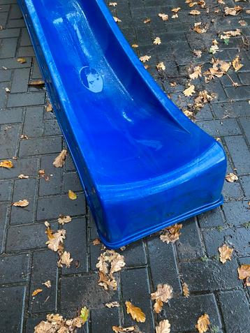 Glijbaan beschikbaar voor biedingen