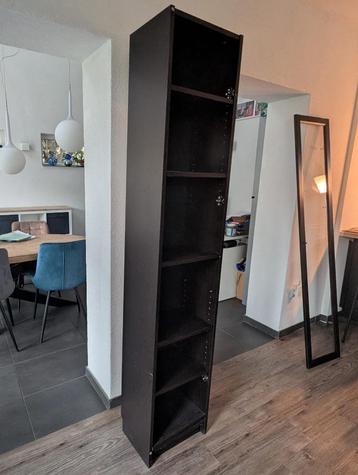 IKEA Billy boekenkast bruin/zwart met glazen deur beschikbaar voor biedingen