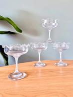 4 vintage geschubde kelkglazen cocktailglazen dessertglazen, Huis en Inrichting, Keuken | Servies, Ophalen of Verzenden, Gebruikt