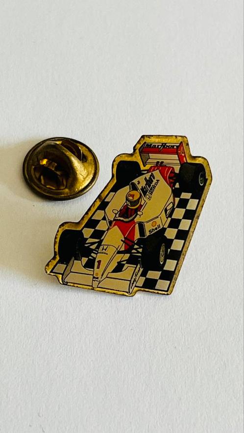 F1 racewagen pin marlboro, Verzamelen, Speldjes, Pins en Buttons, Zo goed als nieuw, Ophalen of Verzenden