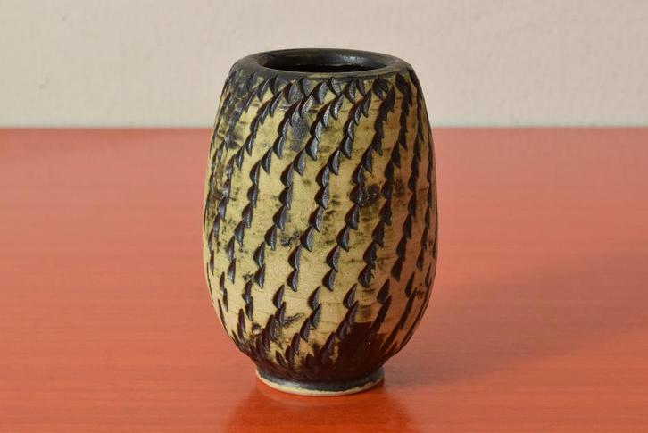 Retro vintage jaren 50 / 60 sgraffito berkenbast vaasje, Antiek en Kunst, Antiek | Vazen, Ophalen of Verzenden