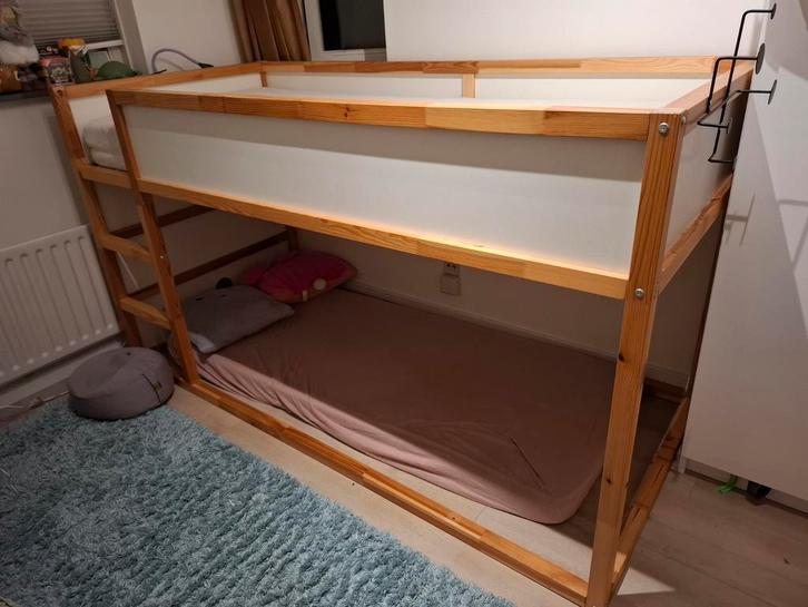 Houten Halfhoogslaper ikea+logeermatras, Kinderen en Baby's, Kinderkamer | Stapelbedden en Hoogslapers, Gebruikt, Halfhoogslaper