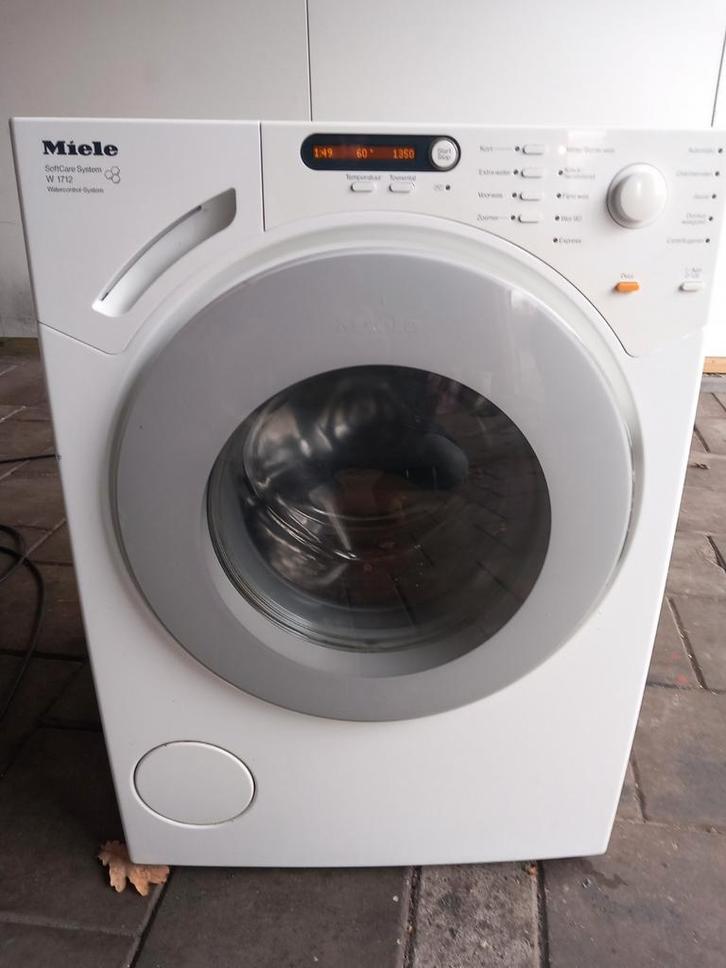 Wasmachine Miele softcare, Witgoed en Apparatuur, Wasmachines, Gebruikt, Voorlader, 6 tot 8 kg, 85 tot 90 cm, 1200 tot 1600 toeren