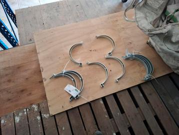 Te koop diverse beugels 315. beschikbaar voor biedingen