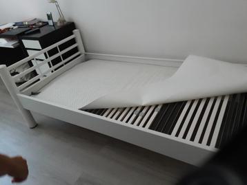 Te koop Eenpersoons bed 90x200 vanaf 100 beschikbaar voor biedingen