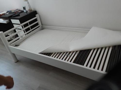 Te koop Eenpersoons bed 90x200 vanaf 100, Huis en Inrichting, Slaapkamer | Bedden, Zo goed als nieuw, Eenpersoons, 90 cm, 200 cm