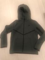 Groen Nike Tech Fleece Trainingspak, Ophalen of Verzenden, Zo goed als nieuw, Jongen of Meisje, Setje