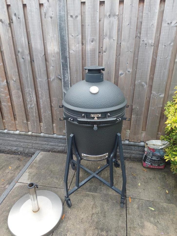 Kamado BBQ XXL - Perfect voor de zomer!, Tuin en Terras, Houtskoolbarbecues, Gebruikt, Ophalen