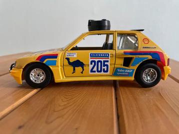 Schaalmodel Peugeot 205 dakar beschikbaar voor biedingen