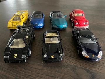 Model auto;s beschikbaar voor biedingen