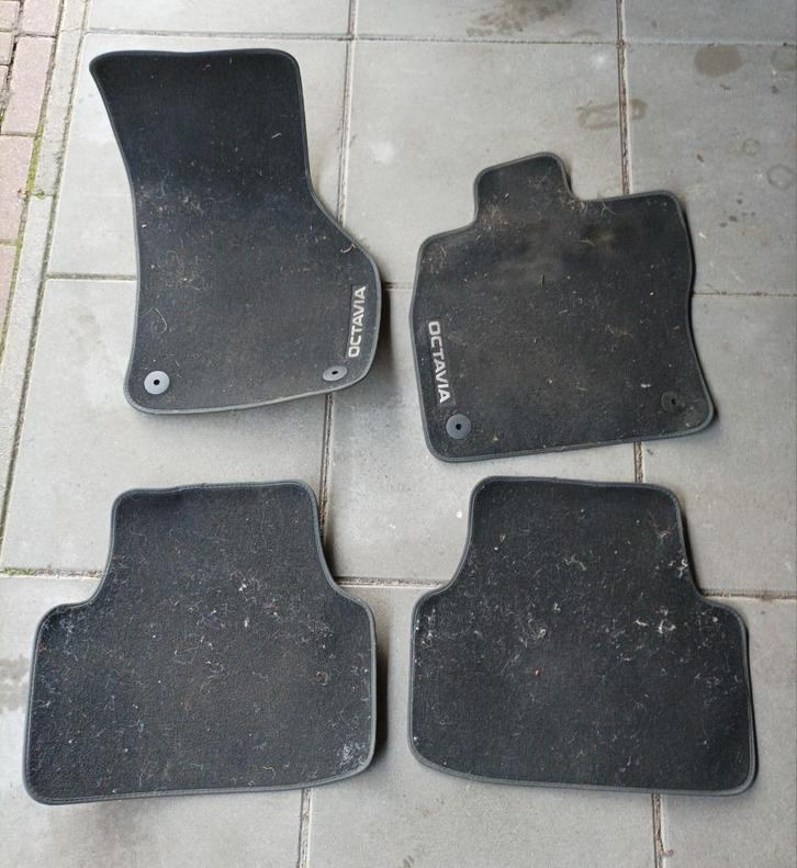 Automattenset Skoda Octavia 2013-2020 set van 4, Auto-onderdelen, Interieur en Bekleding, Skoda, Gebruikt, Ophalen of Verzenden