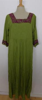 Leuke groene bewerkte Oosterse look lange jurk! XL, Kleding | Dames, Jurken, Verzenden, Maat 42/44 (L), Zo goed als nieuw, Onder de knie