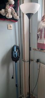 Steel stofzuiger en een vloerlamp samen €20:-, Ophalen of Verzenden, 150 tot 200 cm