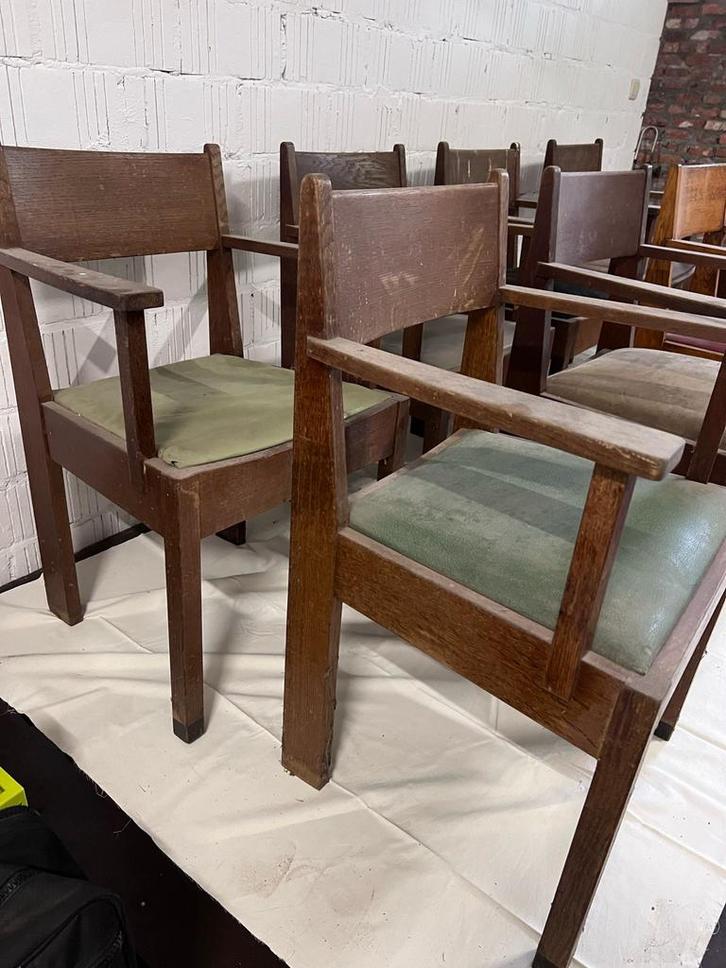 8 Vintage Houten Stoelen met Armleuningen, Antiek en Kunst, Antiek | Meubels | Stoelen en Banken, Ophalen