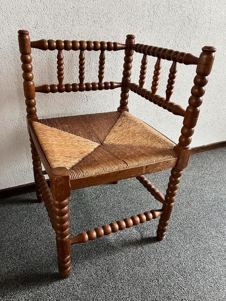 Antiek Stoeltje / Krukje met Gedraaide Poten, Antiek en Kunst, Antiek | Meubels | Stoelen en Banken, Ophalen