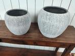 2 grote bloempotten, Tuin en Terras, Ophalen, Gebruikt, Rond, Aardewerk