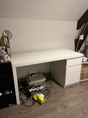 Witte Malm bureau IKEA 140x73 cm - Gebruikt - afbeelding 1