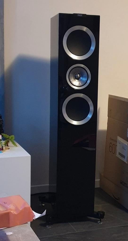 Kef R700 high gloss black, Audio, Tv en Foto, Luidsprekers, Zo goed als nieuw, Front, Rear of Stereo speakers, 120 watt of meer