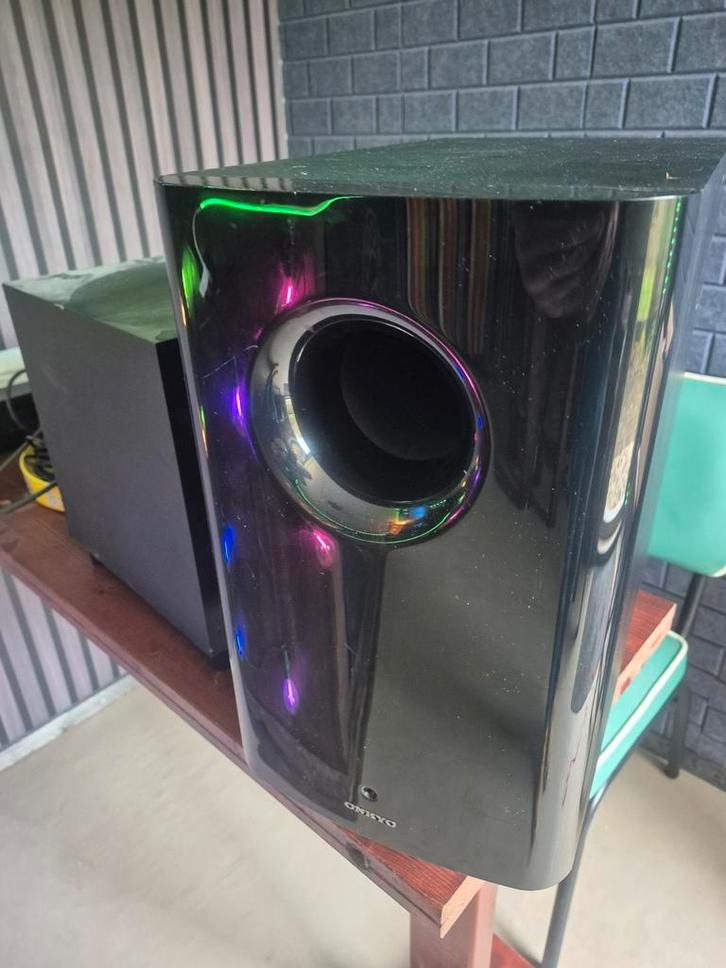Onkyo actieve subwoofer SKW-501E, Audio, Tv en Foto, Luidsprekers, Subwoofer, 120 watt of meer, Overige merken, Ophalen
