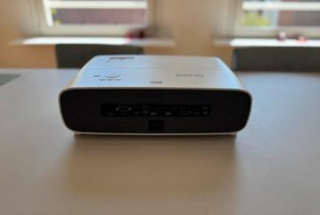 BenQ W2700 4K UHD HDR beamer beschikbaar voor biedingen